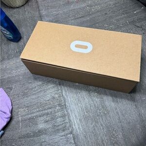 Oculus VR Headset - Tan Box